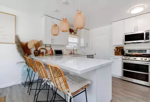 Kitchen - 1514 Valencia St, Oceanside, CA 92054 photo 1 of 3