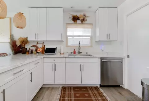 Kitchen - 1514 Valencia St, Oceanside, CA 92054 photo 3 of 3