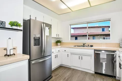 31908 Del Cielo Este #10A, Bonsall, CA 92003 photo 3
