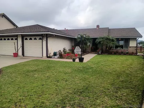 2336 Rippey Ct, El Cajon, CA 92020