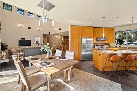Dining - 1216 Sloan Cyn, Jamul, CA 91935 photo 3 of 4