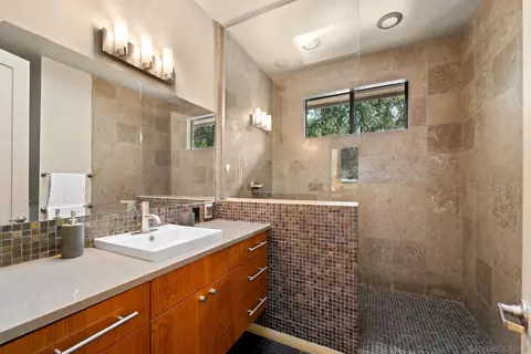 Bath - 1216 Sloan Cyn, Jamul, CA 91935 photo 2 of 5