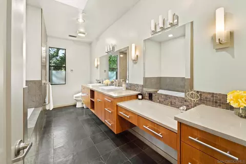 Bath - 1216 Sloan Cyn, Jamul, CA 91935 photo 3 of 5