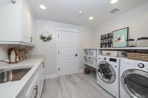717 G Ave, Coronado, CA 92118 photo 30