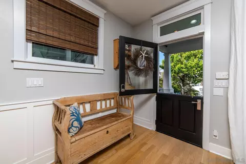 717 G Ave, Coronado, CA 92118 photo 3