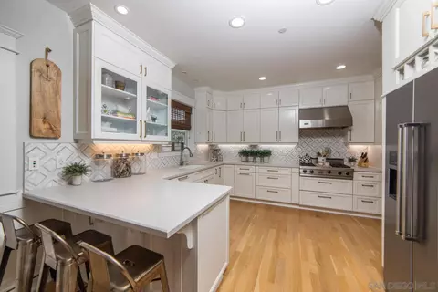 717 G Ave, Coronado, CA 92118 photo 8