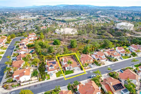 5065 Viewridge Way, Oceanside, CA 92056 photo 2