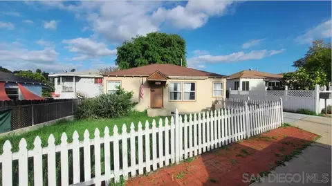 4525 Spring St, La Mesa, CA 91941 photo 2