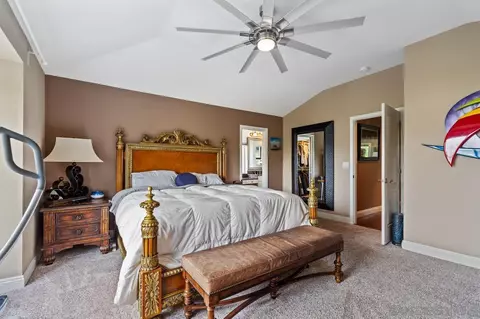 Bedroom - 1815 Hawk View Dr, Encinitas, CA 92024 photo 2 of 2