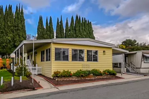 2003 Bayview Heights Dr #6, San Diego, CA 92105