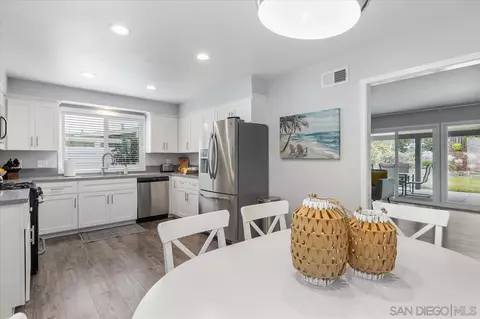 Dining - 14050 Halper Rd, Poway, CA 92064 photo 3 of 3
