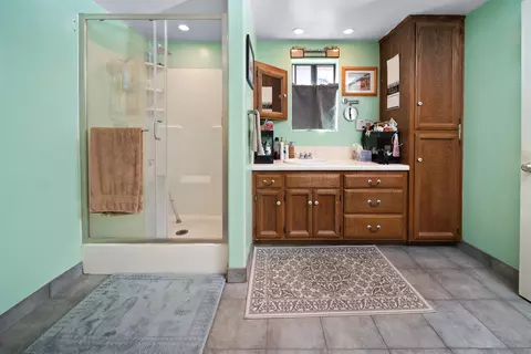 Bath - 13104 Julian Ave, Lakeside, CA 92040 photo 2 of 2