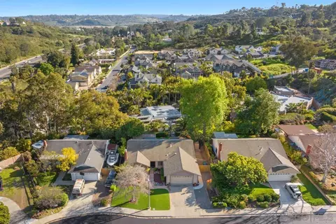 View/Area - 1441 Peachwood Dr, Encinitas, CA 92024 photo 12 of 13
