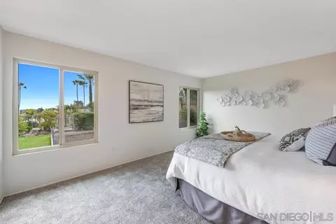 Bedroom - 1441 Peachwood Dr, Encinitas, CA 92024 photo 2 of 3