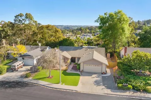 View/Area - 1441 Peachwood Dr, Encinitas, CA 92024 photo 3 of 13