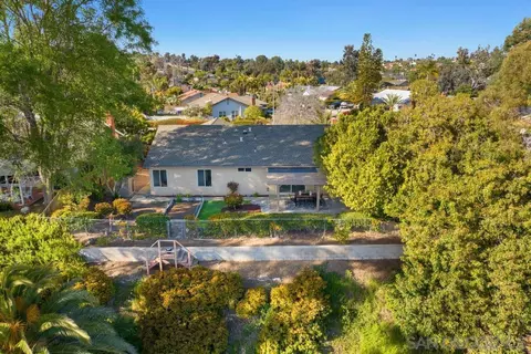 View/Area - 1441 Peachwood Dr, Encinitas, CA 92024 photo 5 of 13