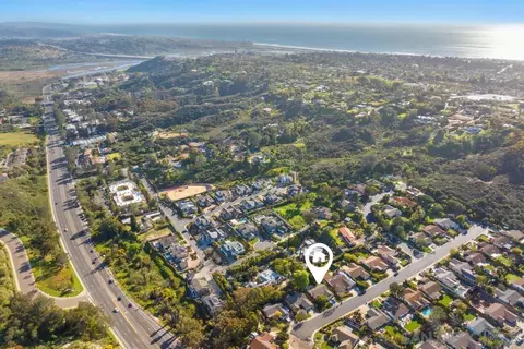 View/Area - 1441 Peachwood Dr, Encinitas, CA 92024 photo 10 of 13