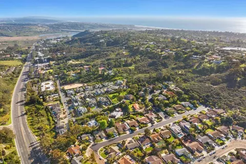 View/Area - 1441 Peachwood Dr, Encinitas, CA 92024 photo 7 of 13