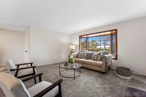 Living - 1441 Peachwood Dr, Encinitas, CA 92024 photo 3 of 6