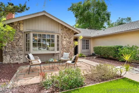 Exterior - 1441 Peachwood Dr, Encinitas, CA 92024 photo 7 of 14