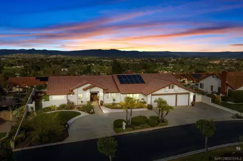 2224 Cortina Cir, Escondido, CA 92029
