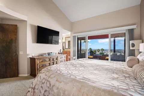 Bedroom - 8010 Eastridge Dr, La Mesa, CA 91941 photo 2 of 4