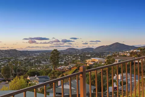 View/Area - 8010 Eastridge Dr, La Mesa, CA 91941 photo 3 of 10