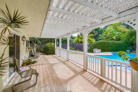 Exterior - 1517 Bathurst Pl, El Cajon, CA 92020 photo 5 of 12
