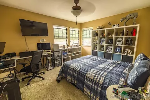 Bedroom - 12443 Lemon Crest Dr, Lakeside, CA 92040 photo 4 of 10