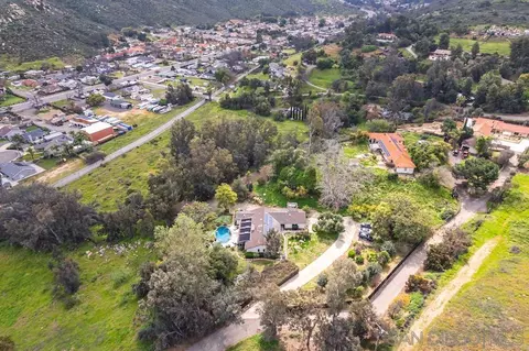 View/Area - 12443 Lemon Crest Dr, Lakeside, CA 92040 photo 8 of 10