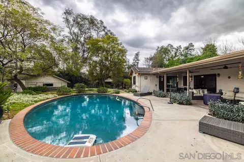 Exterior - 12443 Lemon Crest Dr, Lakeside, CA 92040 photo 6 of 17