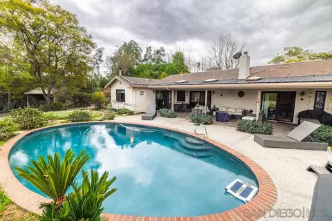 Exterior - 12443 Lemon Crest Dr, Lakeside, CA 92040 photo 7 of 17