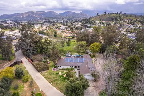 View/Area - 12443 Lemon Crest Dr, Lakeside, CA 92040 photo 2 of 10
