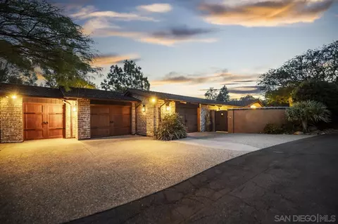 6101 Camino Selva, Rancho Santa Fe, CA 92067