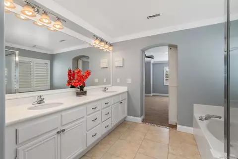 Bath - 1010 Longfellow, Oceanside, CA 92057 photo 3 of 4