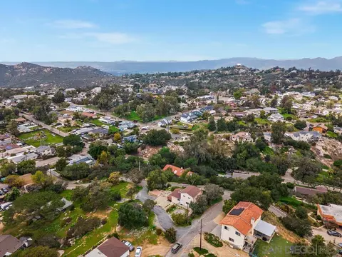 300 Highline Trl, El Cajon, CA 92021 photo 45