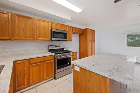 300 Highline Trl, El Cajon, CA 92021 photo 7