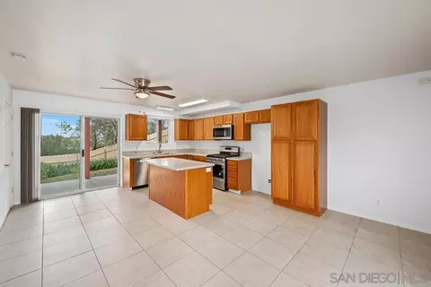 300 Highline Trl, El Cajon, CA 92021 photo 6