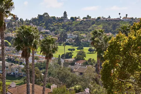 View/Area - 2905 Sondra Ct, Carlsbad, CA 92009 photo 1 of 17