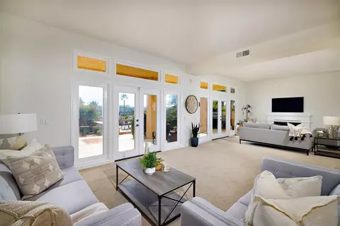 Living - 2905 Sondra Ct, Carlsbad, CA 92009 photo 3 of 4