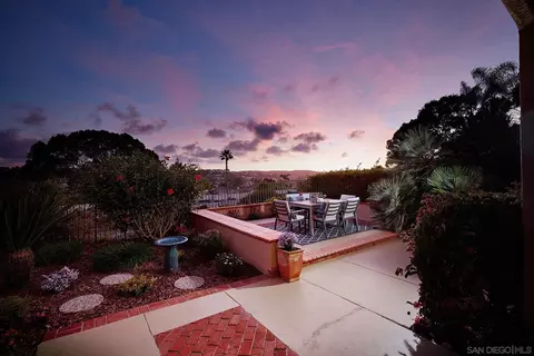 Exterior - 2905 Sondra Ct, Carlsbad, CA 92009 photo 8 of 15