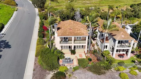 View/Area - 2905 Sondra Ct, Carlsbad, CA 92009 photo 11 of 17