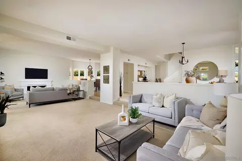 Living - 2905 Sondra Ct, Carlsbad, CA 92009 photo 2 of 4
