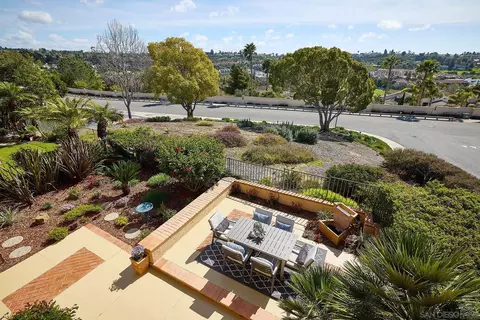 Exterior - 2905 Sondra Ct, Carlsbad, CA 92009 photo 3 of 15