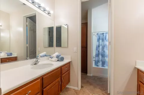 Bath - 16579 Weeping Willow Dr, Riverside, CA 92503 photo 5 of 5