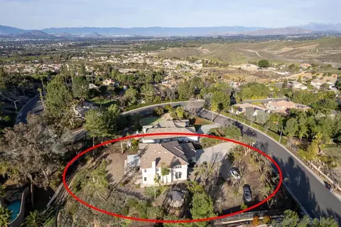View/Area - 16579 Weeping Willow Dr, Riverside, CA 92503 photo 5 of 16