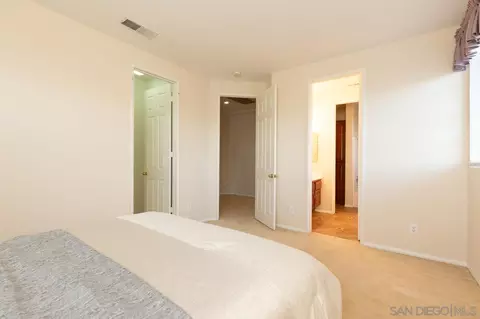 Bedroom - 16579 Weeping Willow Dr, Riverside, CA 92503 photo 3 of 8
