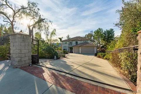 Other - 16579 Weeping Willow Dr, Riverside, CA 92503 photo 8 of 10