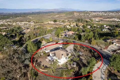 View/Area - 16579 Weeping Willow Dr, Riverside, CA 92503 photo 3 of 16