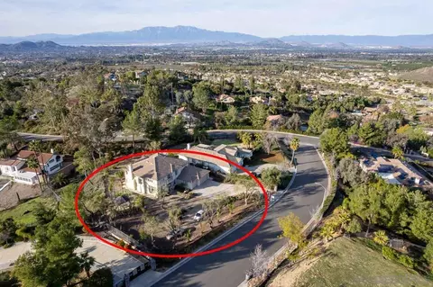 View/Area - 16579 Weeping Willow Dr, Riverside, CA 92503 photo 7 of 16